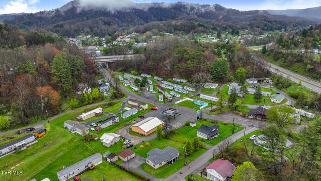 513 Southeast Central Street, Coeburn, VA 24230