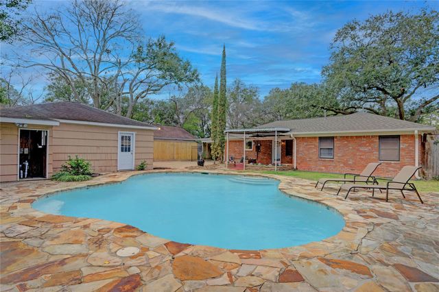 9917 Cedardale Drive, Houston, TX 77055