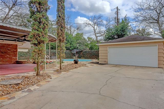 9917 Cedardale Drive, Houston, TX 77055