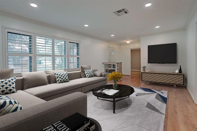 9917 Cedardale Drive, Houston, TX 77055