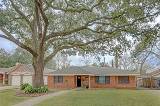 9917 Cedardale Drive, Houston, TX 77055