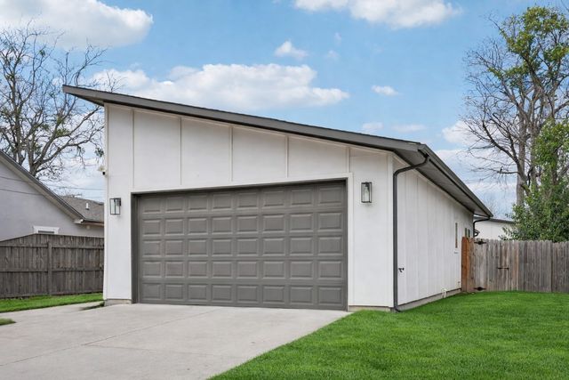 4415 Jamaica Street, Dallas, TX 75210