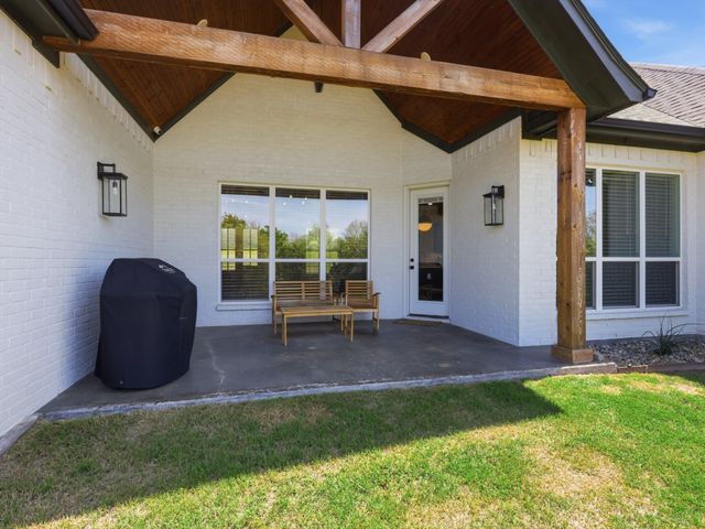 2032 Little Valley Court, Weatherford, TX 76087