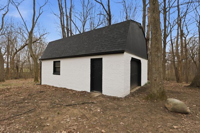 5289 Hazelton-Etna Road SW, Pataskala, OH 43062