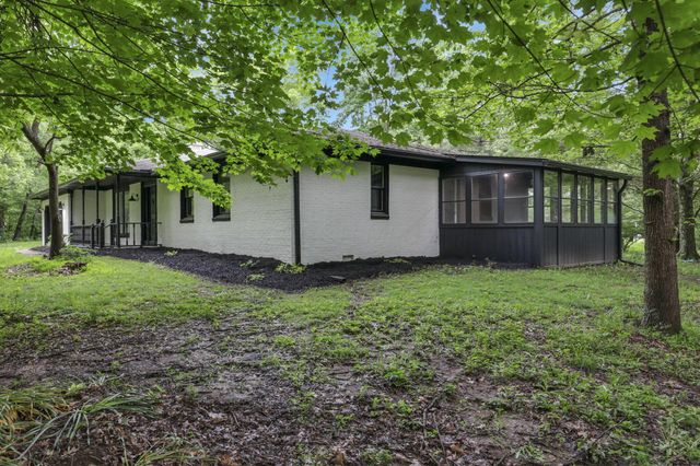 5289 Hazelton-Etna Road SW, Pataskala, OH 43062