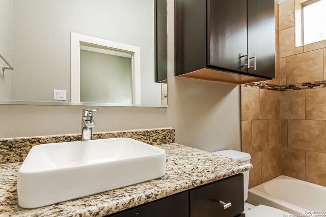 262 East Cevallos, San Antonio, TX 78204