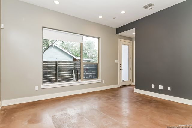 262 East Cevallos, San Antonio, TX 78204