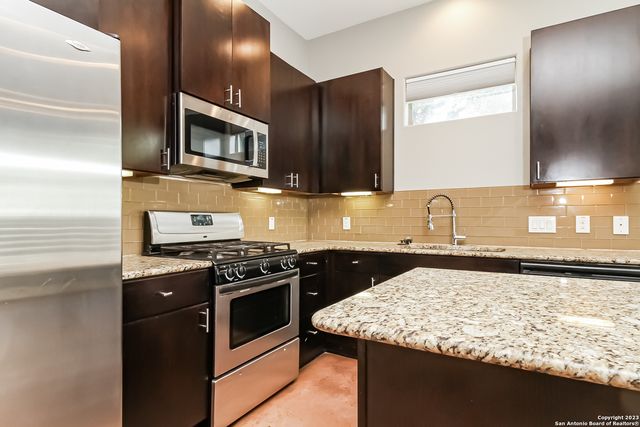 262 East Cevallos, San Antonio, TX 78204