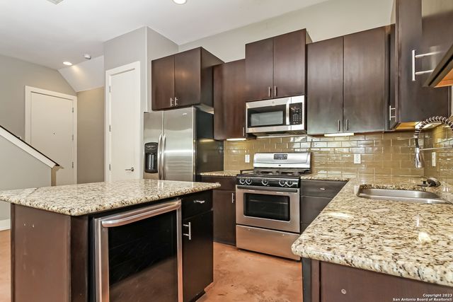 262 East Cevallos, San Antonio, TX 78204