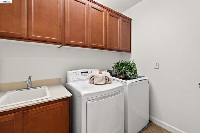 9850 Reimers Way, Dublin, CA 94568