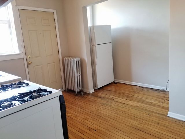 2214 N Saint Louis Avenue 1, Chicago, IL 60647
