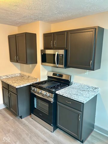 829 N Chester Avenue, Indianapolis, IN 46201