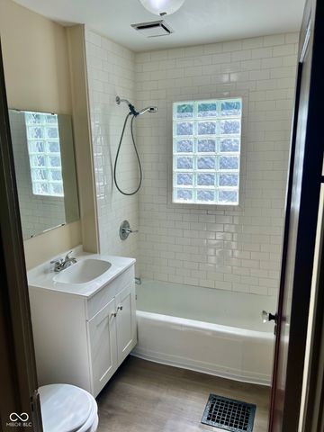 829 N Chester Avenue, Indianapolis, IN 46201