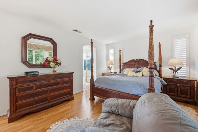 8010 Gilman, La Jolla, CA 92037
