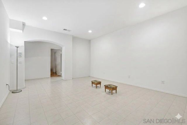 8010 Gilman, La Jolla, CA 92037