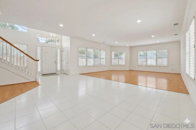 8010 Gilman, La Jolla, CA 92037