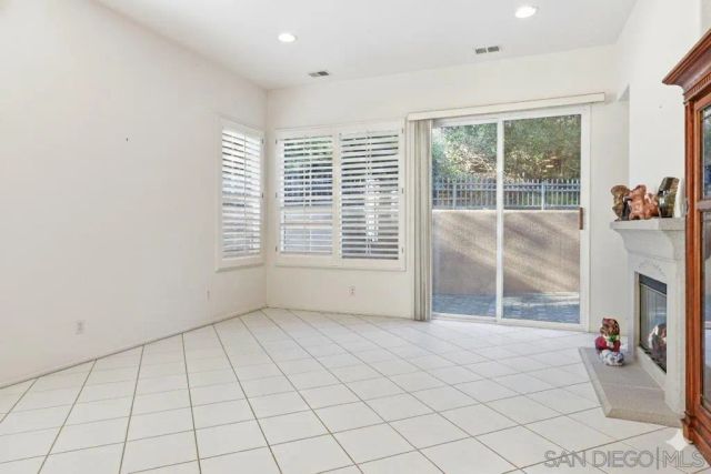 8010 Gilman, La Jolla, CA 92037