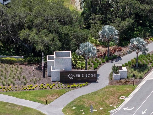 2639 YACHT PLACE, Wesley Chapel, FL 33543