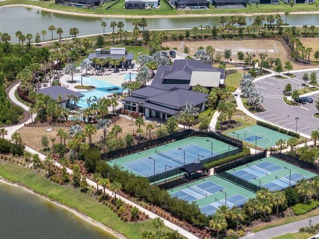 2639 YACHT PLACE, Wesley Chapel, FL 33543