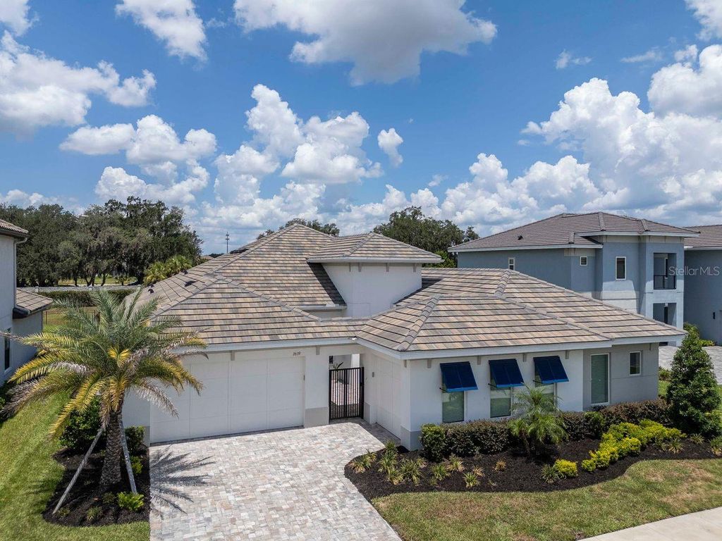 2639 YACHT PLACE, Wesley Chapel, FL 33543