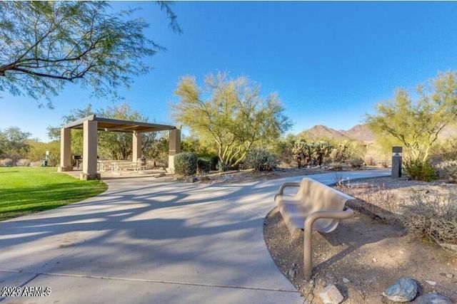 10614 E MEADOWHILL Drive, Scottsdale, AZ 85255