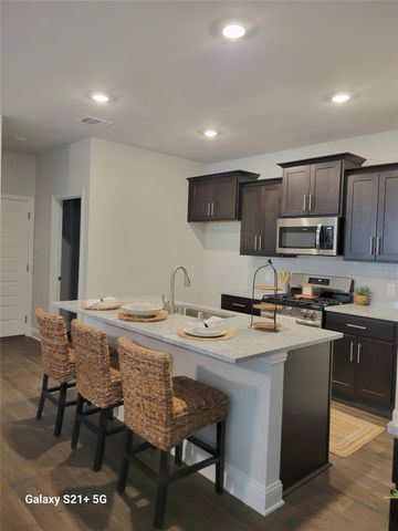 9460 Hard Rock Road, Conroe, TX 77303