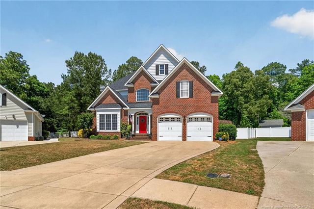 8040 Trout Creek Road, Fayetteville, NC 28304