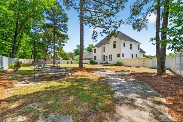 8040 Trout Creek Road, Fayetteville, NC 28304