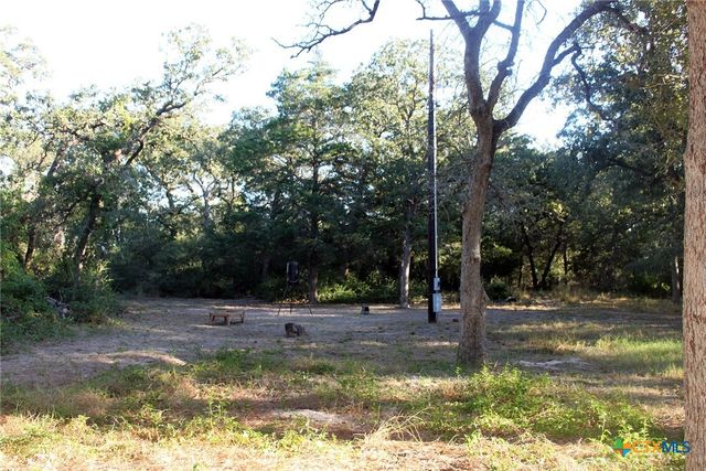 224 Sides Lane, Lockhart, TX 78644