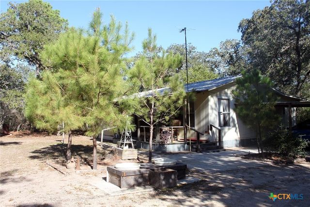 224 Sides Lane, Lockhart, TX 78644