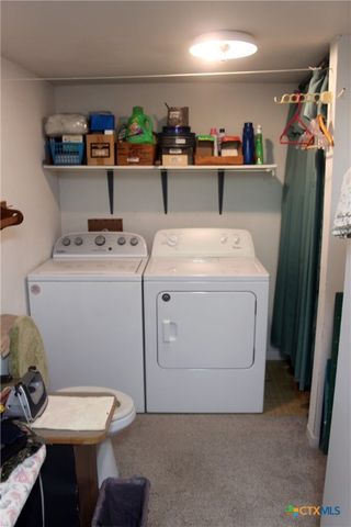 224 Sides Lane, Lockhart, TX 78644