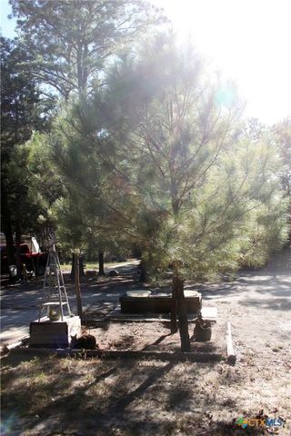 224 Sides Lane, Lockhart, TX 78644