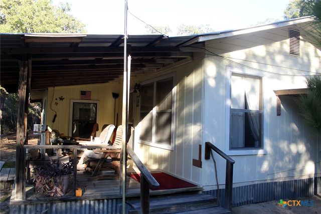 224 Sides Lane, Lockhart, TX 78644