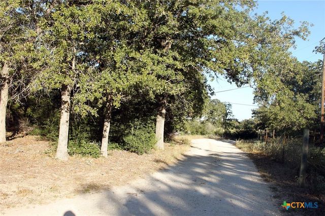 224 Sides Lane, Lockhart, TX 78644