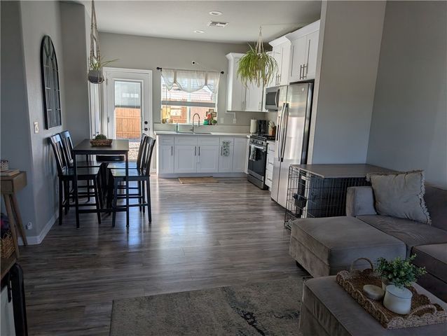 385 Harbor Drive, Bullhead City, AZ 86442