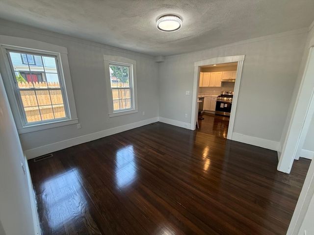 26 Sagamore St, Lynn, MA 01902