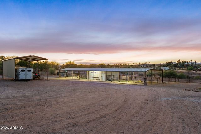1890 Hillside Drive, Wickenburg, AZ 85390