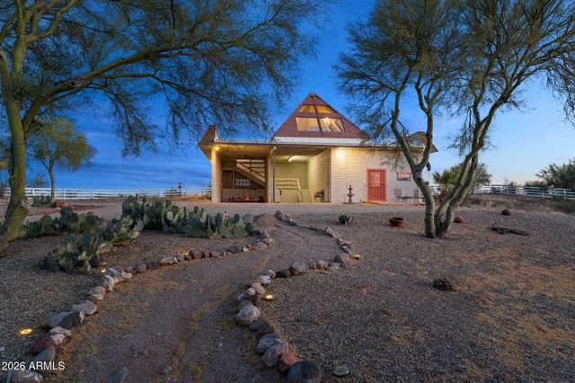 1890 Hillside Drive, Wickenburg, AZ 85390
