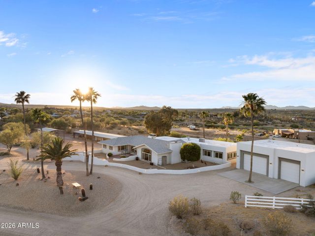 1890 Hillside Drive, Wickenburg, AZ 85390