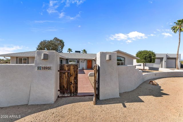 1890 Hillside Drive, Wickenburg, AZ 85390