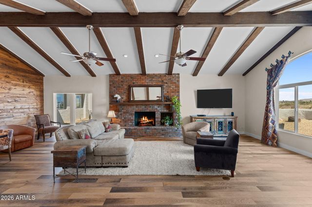 1890 Hillside Drive, Wickenburg, AZ 85390