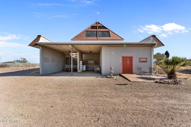 1890 Hillside Drive, Wickenburg, AZ 85390