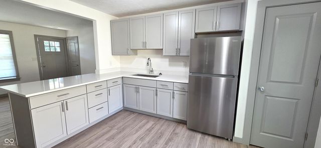 8421 Banyan Lane, Indianapolis, IN 46237