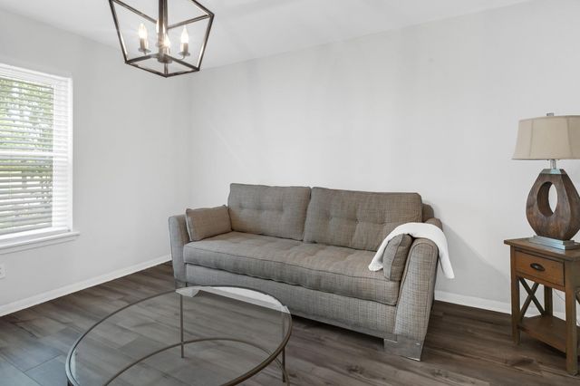 5474 Imogene Street, Houston, TX 77096