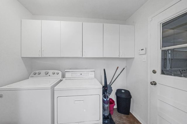 5474 Imogene Street, Houston, TX 77096