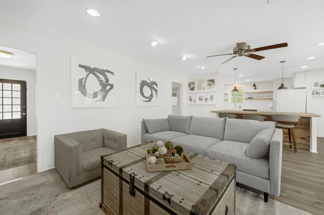 5474 Imogene Street, Houston, TX 77096