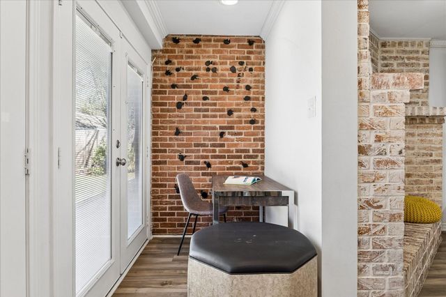 5474 Imogene Street, Houston, TX 77096