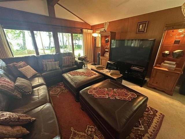 1716 W Benson Road, Benton Harbor, MI 49022