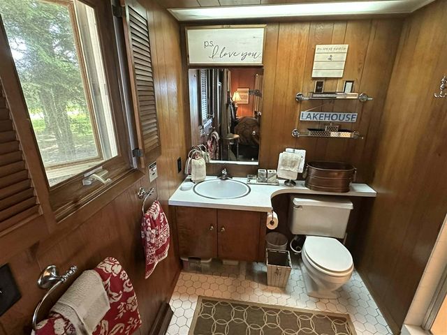 1716 W Benson Road, Benton Harbor, MI 49022