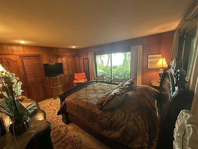1716 W Benson Road, Benton Harbor, MI 49022